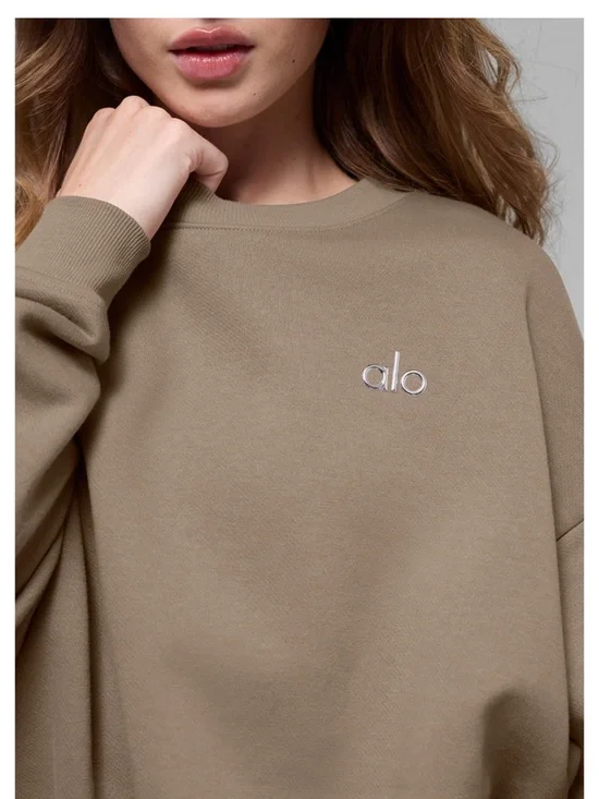 Alo Women's Acolade Crewneck Sweatshirt - Picture 4 of 6